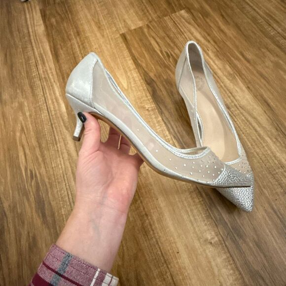 I. Miller Silver Rhinestone Kitten Heels Size 9 - Picture 5 of 5